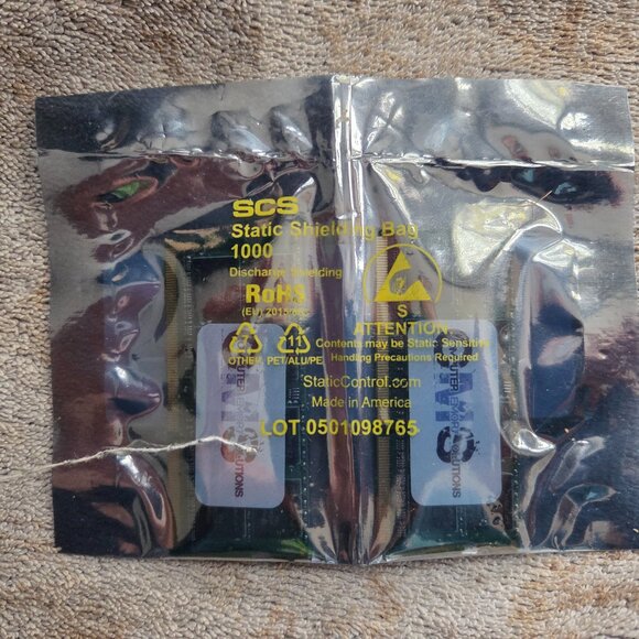 Computer memory solutions 16GB 2X8GB 204pin ddr3 80 PC10600 1333mhz 2rx8 1.6v 2r - Picture 1 of 4